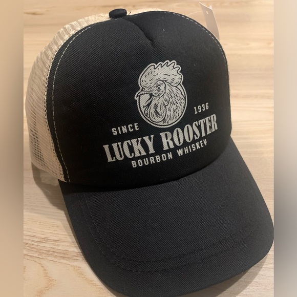 Lucky Rooster Bourbon Whiskey Cap - Picture 1 of 2
